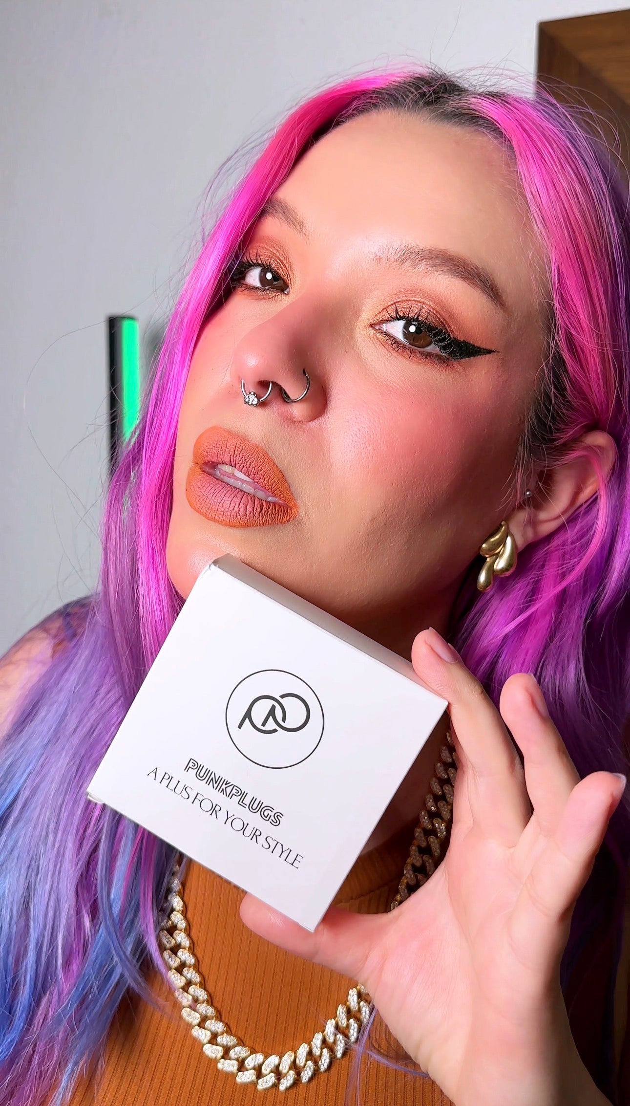 bee titanium clicker