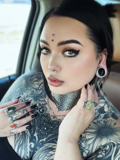 Flat-Flared Titanium Threaded Ear Tunnels