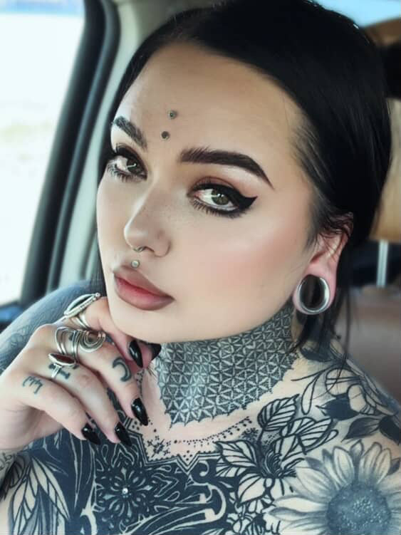 PunkPlugs Crescent Moon Ear Saddle for Stretched Ears