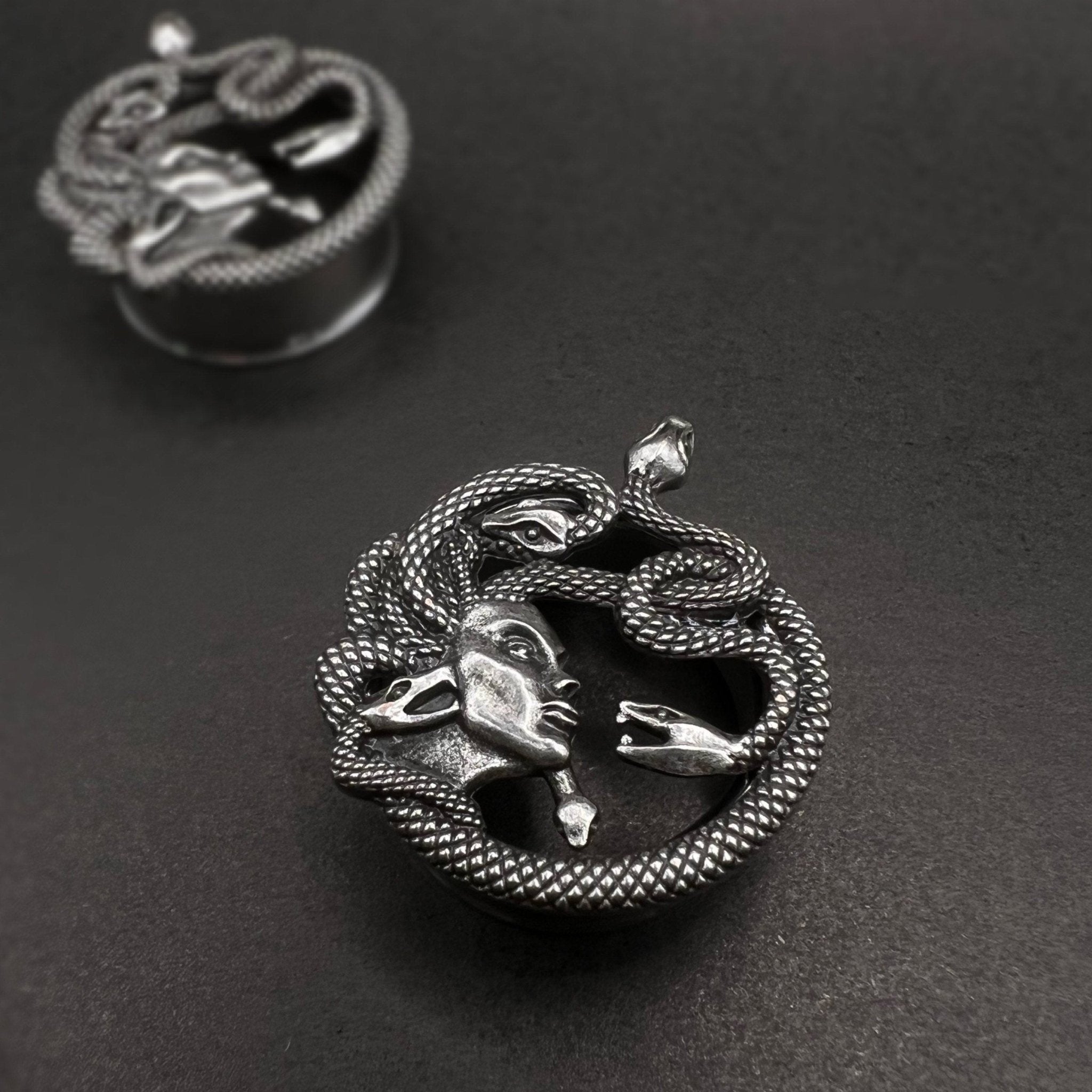 PunkPlugs Snake Head Ear TunnelsSilver0g (8mm) - PunkPlugs